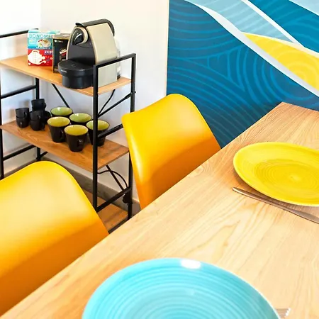 Apartment Large Apartment, Free Parking, River View *
