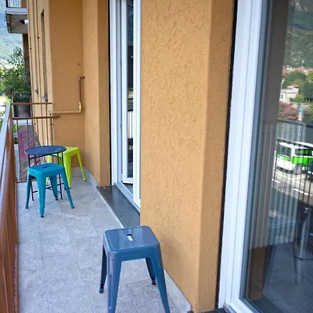 Apartment Large Apartment, Free Parking, River View